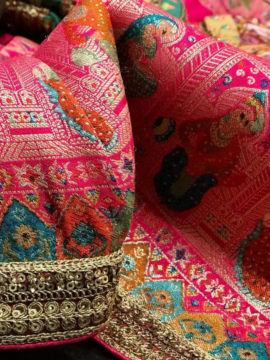 Indian Saree 04 — front view