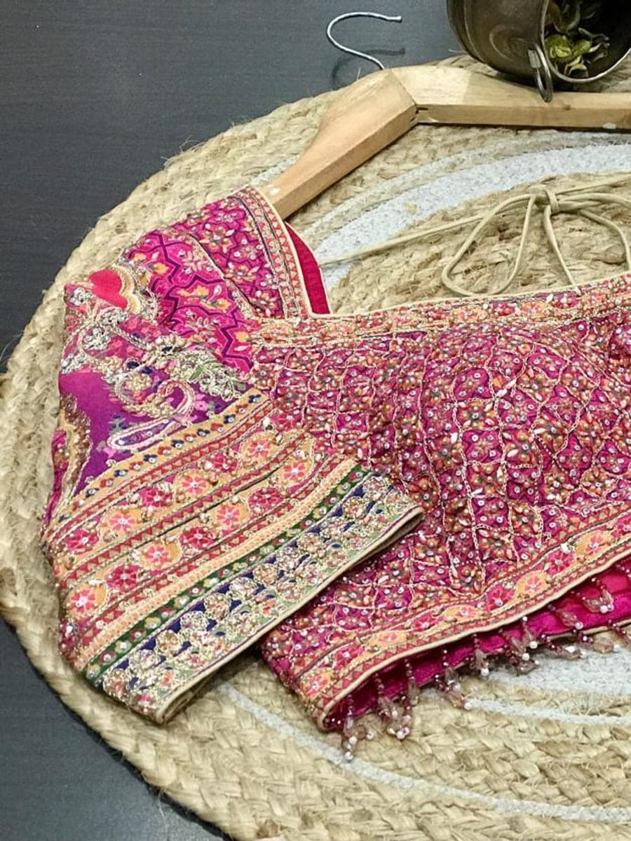 Indian Saree 01 — hero view
