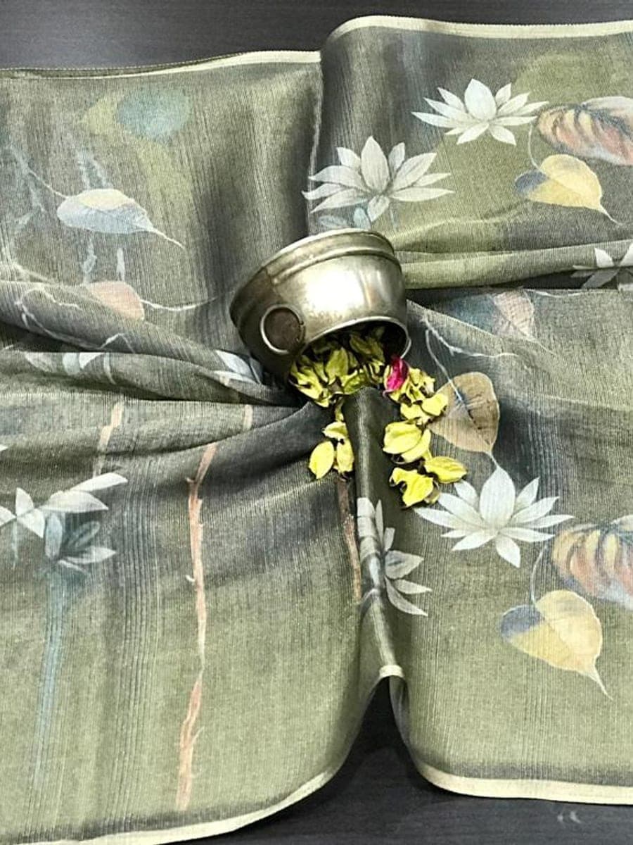 Indian Saree 07 — hero view