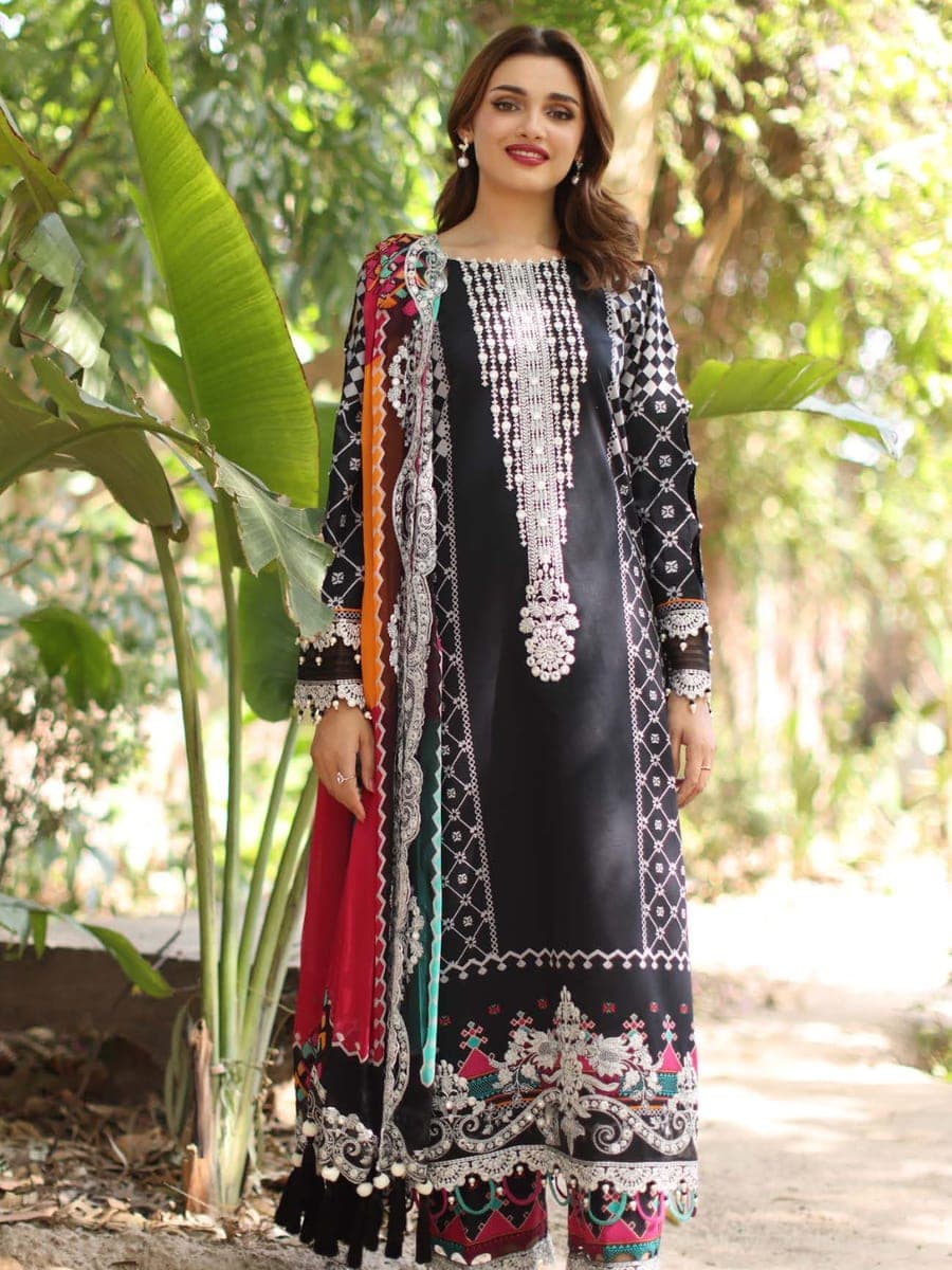 Pakistani Three Piece 25 — hero view